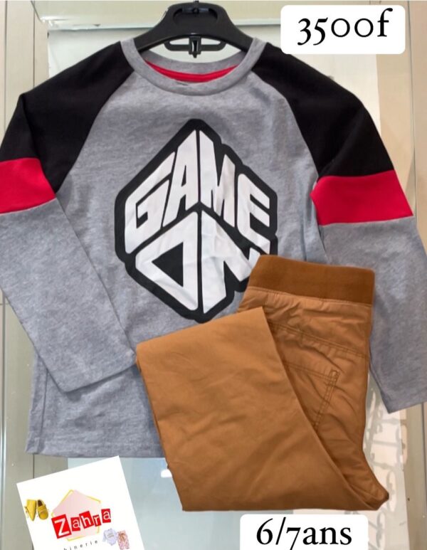 Ensemble tee shirt manche longue et pantalon jeans 6 7ans